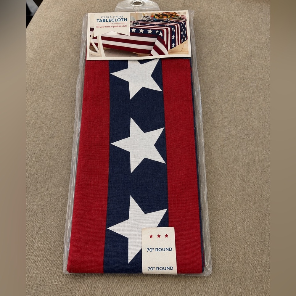 Stars and stripes Americana  4th of July Patriotic Tablecloth 70” Round